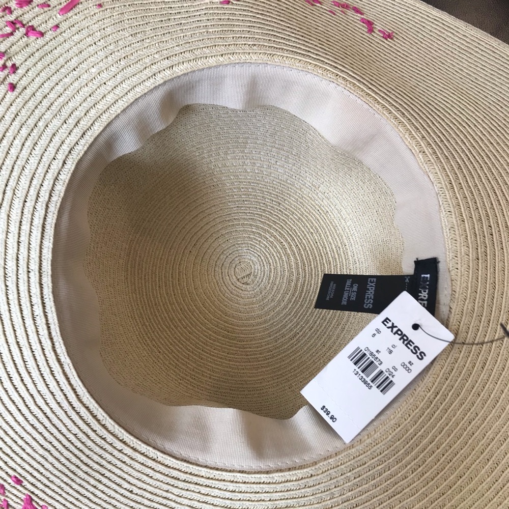 Beach hat - Picture 3 of 3